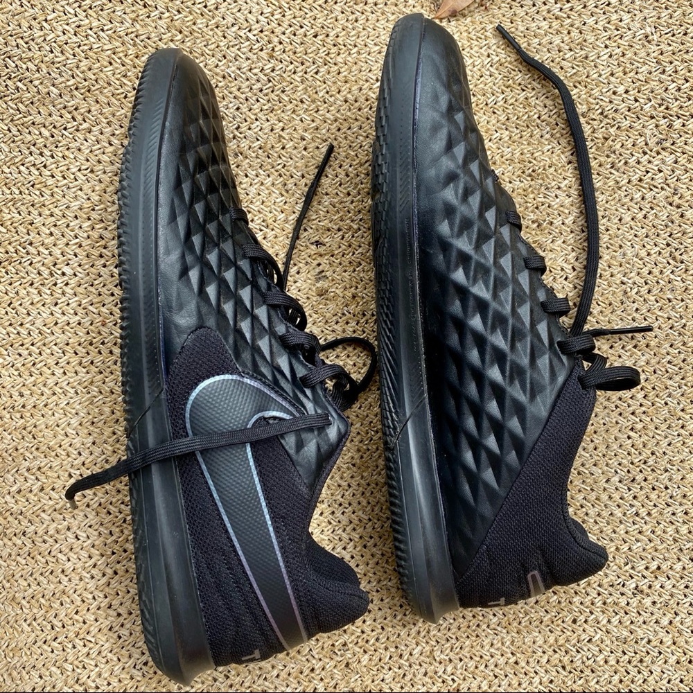 Nike Tiempo Legend 8 Academy IC